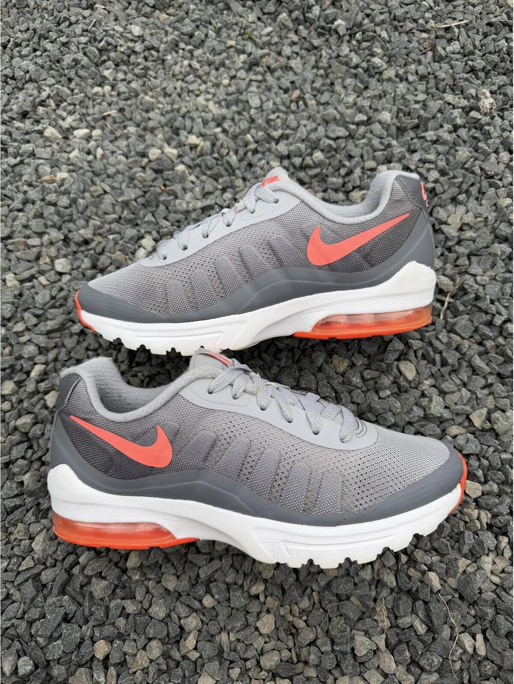 Nike Air Max Invigor Print Dark Grey/Max Orange Size 7M 8.5W